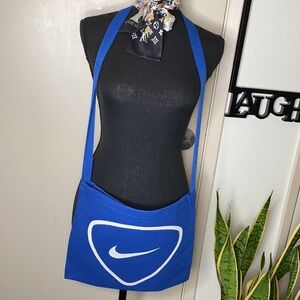 DIY Messenger Canvas Tote Bag​